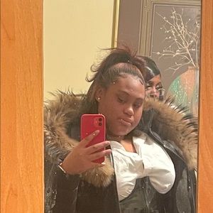 Meet your Posher, Kassie